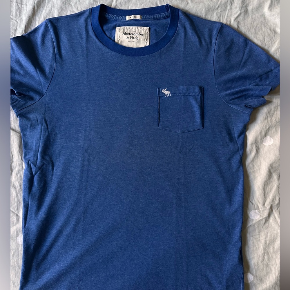 A&F T shirt